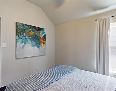 2504 Lazy Dog Lane - Photo Thumbnail 30