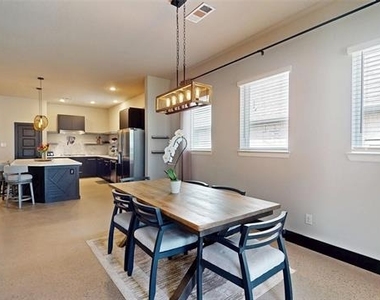 2504 Lazy Dog Lane - Photo Thumbnail 14