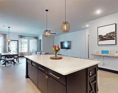 2504 Lazy Dog Lane - Photo Thumbnail 9