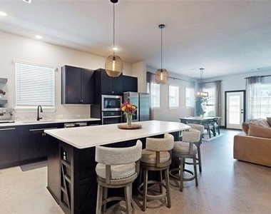 2504 Lazy Dog Lane - Photo Thumbnail 10