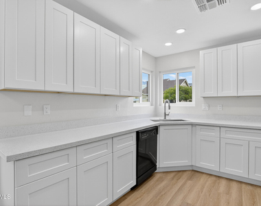 2455 E Broadway Road - Photo Thumbnail 21
