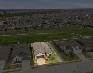 960 Tule Drive - Photo Thumbnail 33