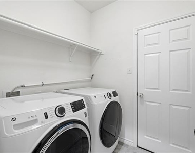 960 Tule Drive - Photo Thumbnail 24