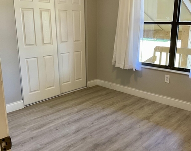 13045 Albright Court - Photo Thumbnail 8