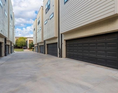 2733 Merrimac Street - Photo Thumbnail 19