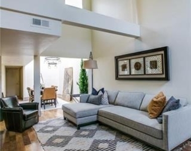3215 Elizabeth Street - Photo Thumbnail 1