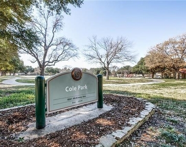 3215 Elizabeth Street - Photo Thumbnail 7