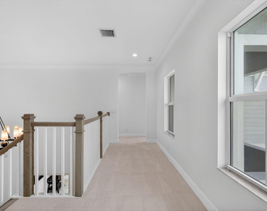 9249 Crestview Circle - Photo Thumbnail 17