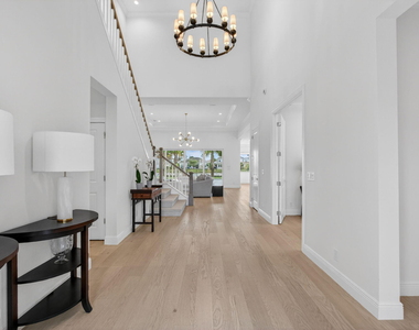 9249 Crestview Circle - Photo Thumbnail 1
