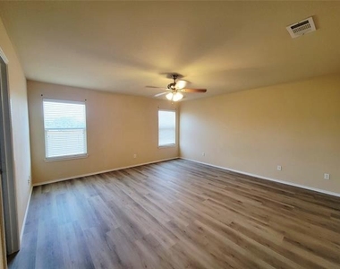 10032 Daly Drive - Photo Thumbnail 21