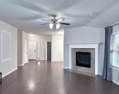 3728 Holly Brook Drive - Photo Thumbnail 13