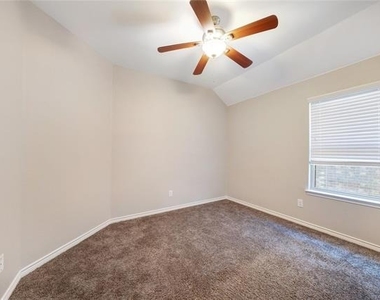 2920 Colorado Drive - Photo Thumbnail 13