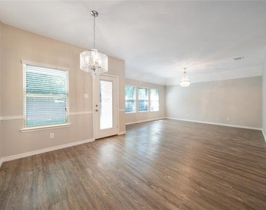 2920 Colorado Drive - Photo Thumbnail 4