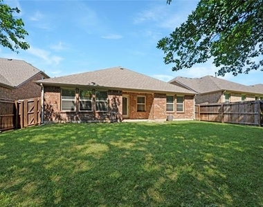 2920 Colorado Drive - Photo Thumbnail 16