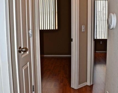 1701 E Colter Street - Photo Thumbnail 7