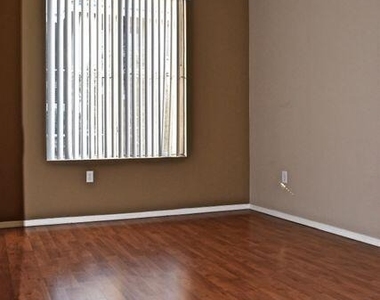 1701 E Colter Street - Photo Thumbnail 12