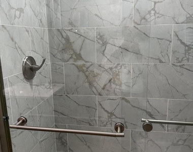 112 Lake Avenue - Photo Thumbnail 23