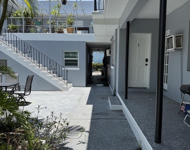 112 Lake Avenue - Photo Thumbnail 26