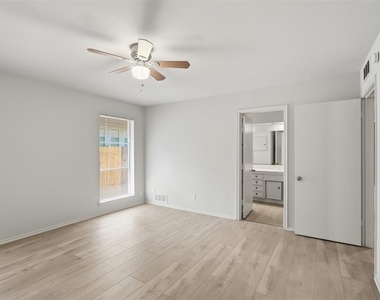 13328 Southview Lane - Photo Thumbnail 13