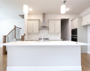 12978 Caprock Drive - Photo Thumbnail 8