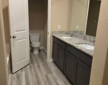 1898 Sandalwood Way - Photo Thumbnail 1