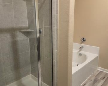 1898 Sandalwood Way - Photo Thumbnail 3