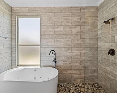 12405 Iveson Drive - Photo Thumbnail 10