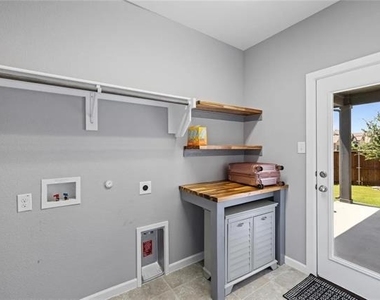 12405 Iveson Drive - Photo Thumbnail 2
