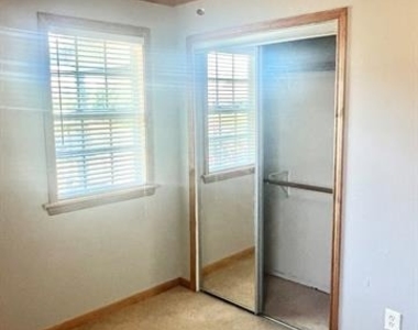 510 Murchison Street - Photo Thumbnail 13