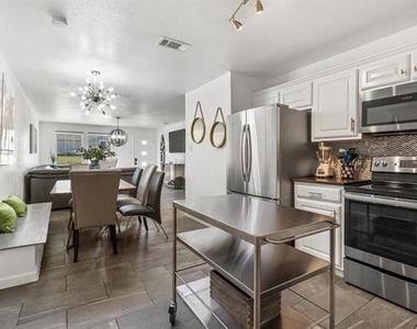 3606 Kayewood Drive - Photo Thumbnail 2
