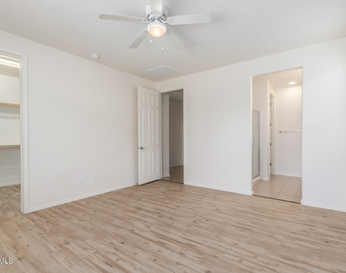 4808 W Lydia Lane - Photo Thumbnail 10