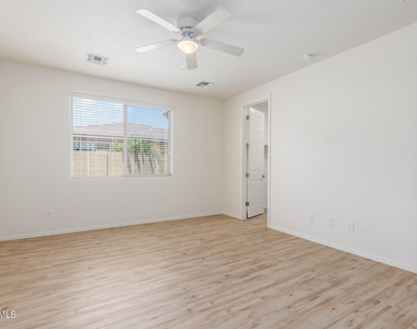 4808 W Lydia Lane - Photo Thumbnail 11