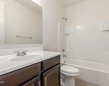 4808 W Lydia Lane - Photo Thumbnail 16