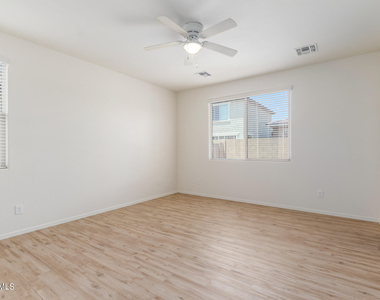 4808 W Lydia Lane - Photo Thumbnail 9