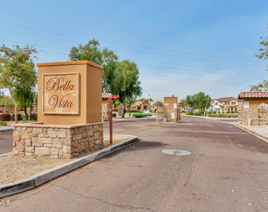 4808 W Lydia Lane - Photo Thumbnail 23