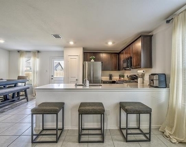 336 Dry Canyon Way - Photo Thumbnail 9