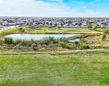 336 Dry Canyon Way - Photo Thumbnail 31