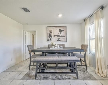 336 Dry Canyon Way - Photo Thumbnail 15