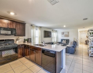 336 Dry Canyon Way - Photo Thumbnail 14