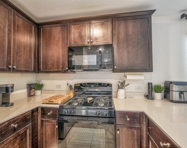 336 Dry Canyon Way - Photo Thumbnail 12