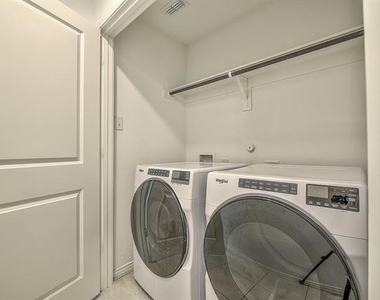 336 Dry Canyon Way - Photo Thumbnail 5