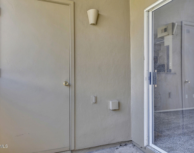 5335 E Shea Boulevard - Photo Thumbnail 18