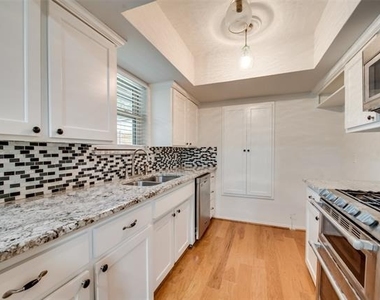 611 Ray Andra Drive - Photo Thumbnail 9