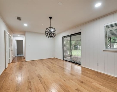 611 Ray Andra Drive - Photo Thumbnail 8