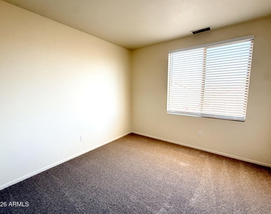 11184 W Palm Lane - Photo Thumbnail 12