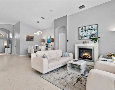 15151 Banbury Way - Photo Thumbnail 13