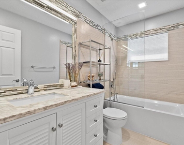 15151 Banbury Way - Photo Thumbnail 22