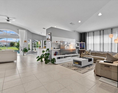 15151 Banbury Way - Photo Thumbnail 1