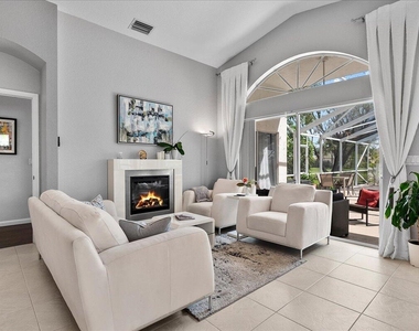 15151 Banbury Way - Photo Thumbnail 11
