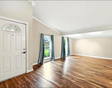 1824 Castille Drive - Photo Thumbnail 2